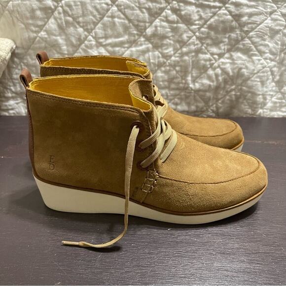 ED by Ellen Degeneres Tan Suede Booties Size 10 NWOT - Picture 2 of 5